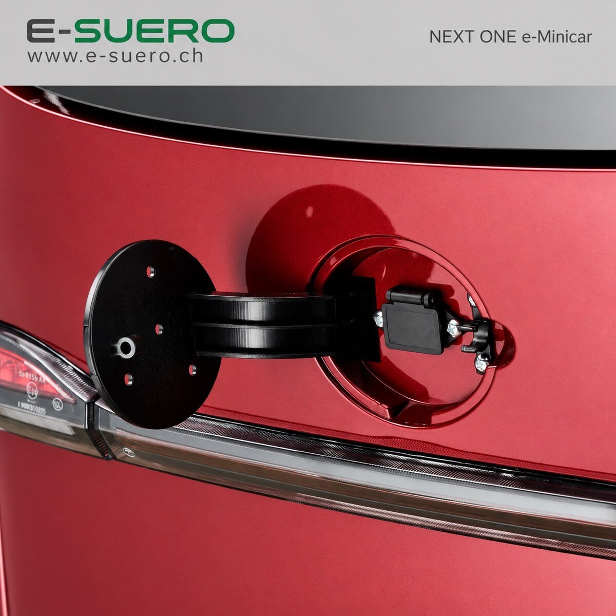 E-Suero NEXT ONE TSC e-Minicar 25 km/h Lithium Edition — Ladeanschluss